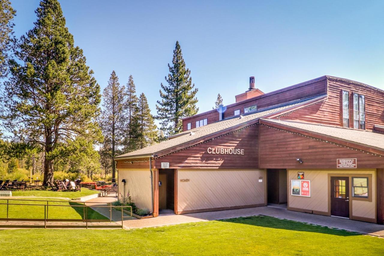 Tastefully-Updated, Classic Tahoe Family Home Тракі Екстер'єр фото